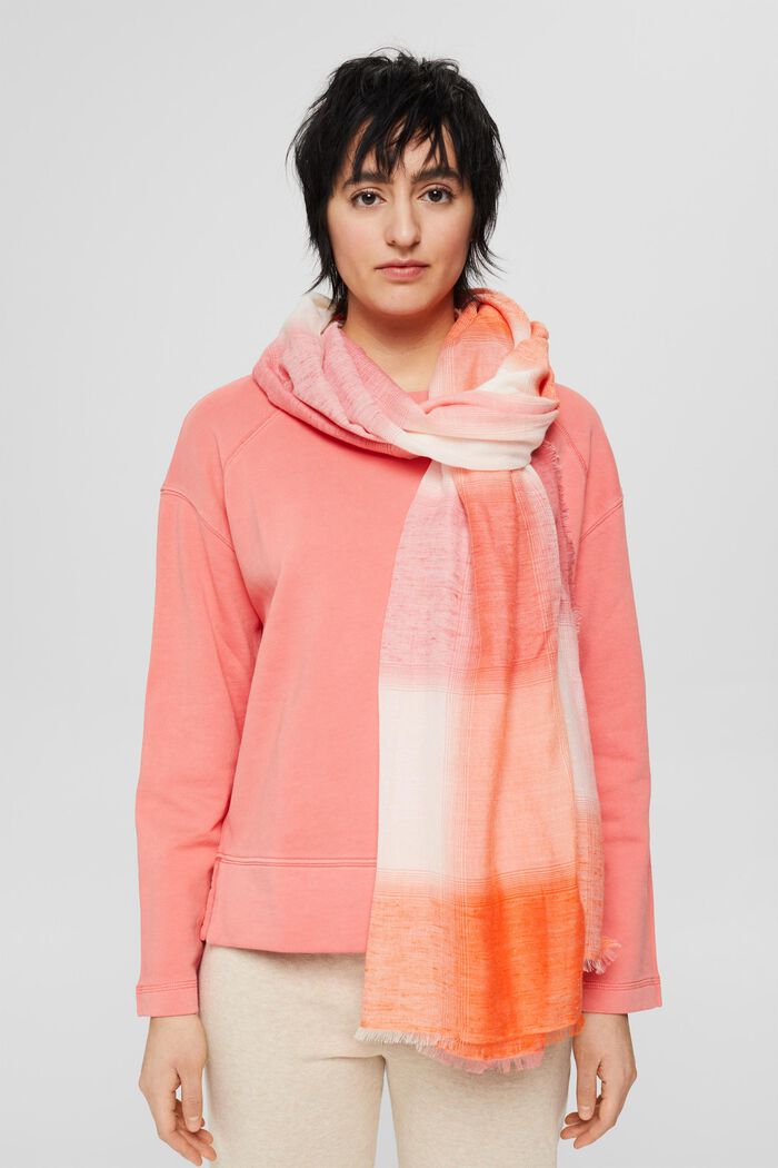 Lightweight scarf with a check pattern, CORAL, detail image number 3