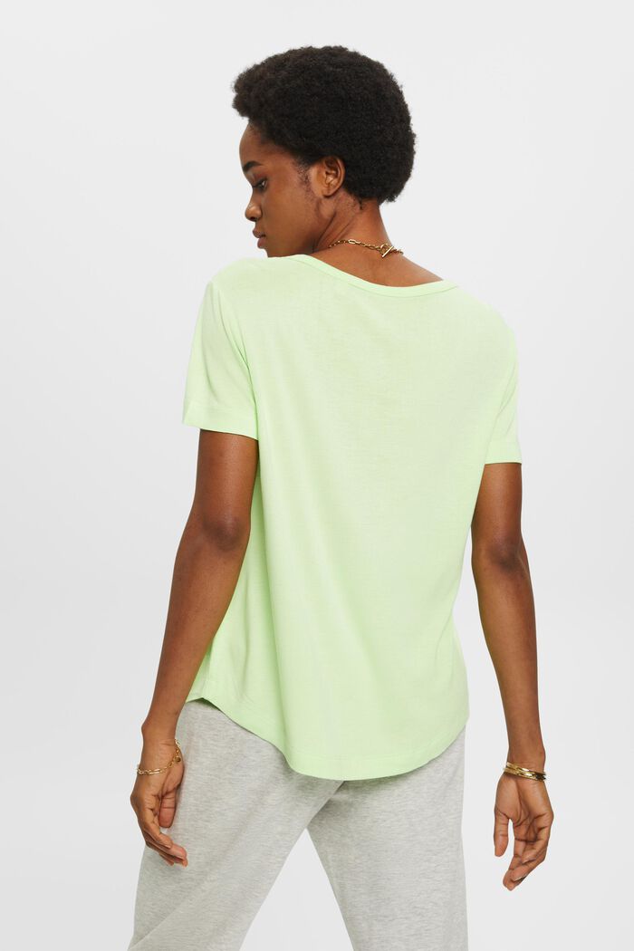 Viscose T-shirt with a wide round neckline, CITRUS GREEN, detail image number 3