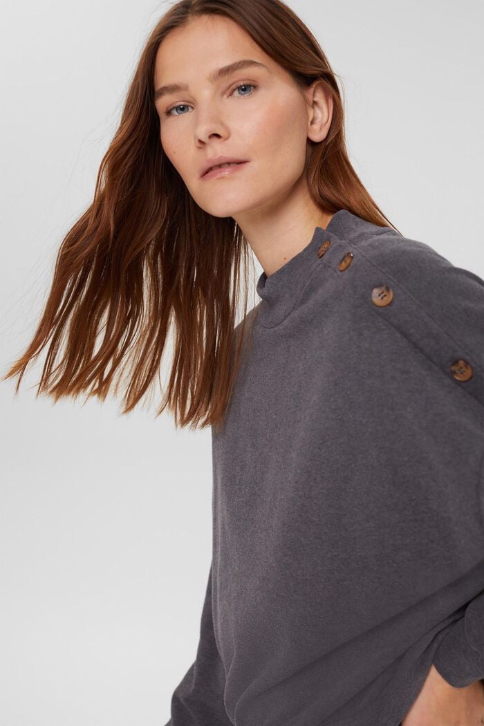 Sweatshirt with a stand-up collar and buttons