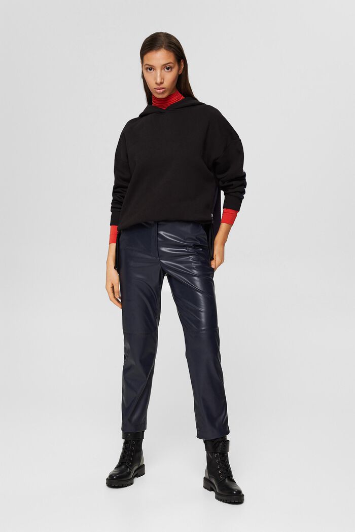 Cropped trousers in faux leather, NAVY, overview