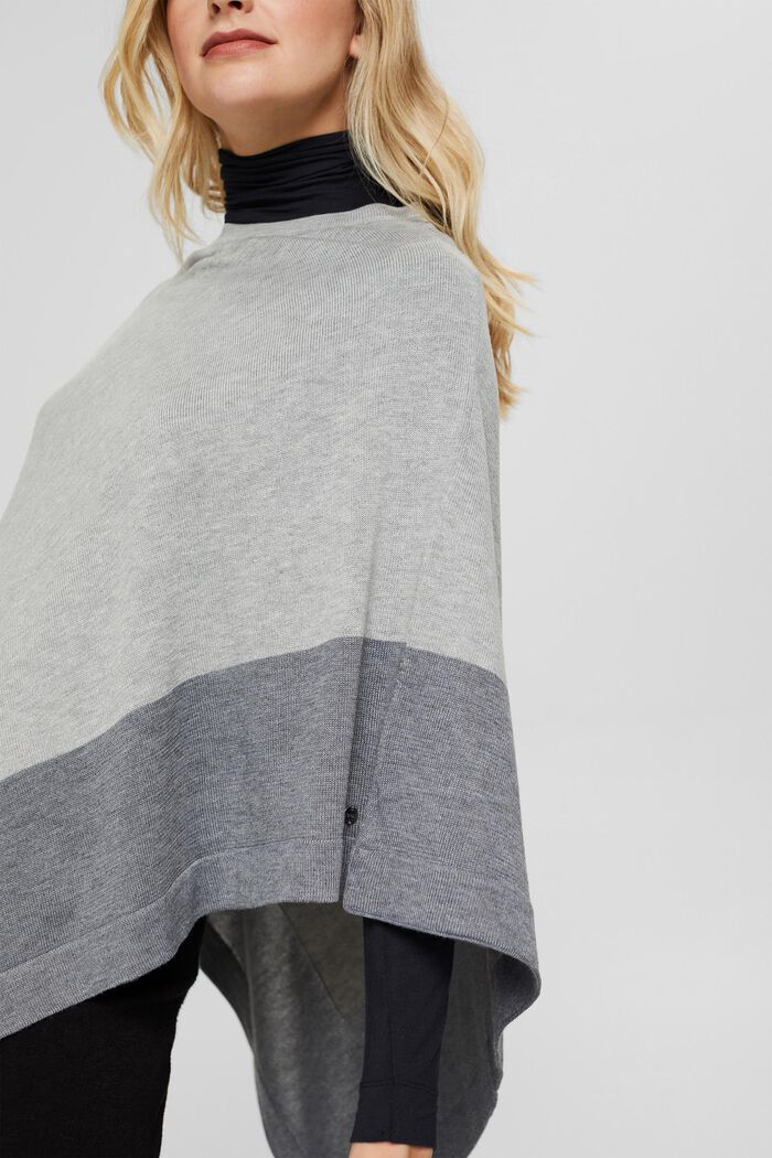 Poncho with contrasting colour stripes, GREY, detail image number 2