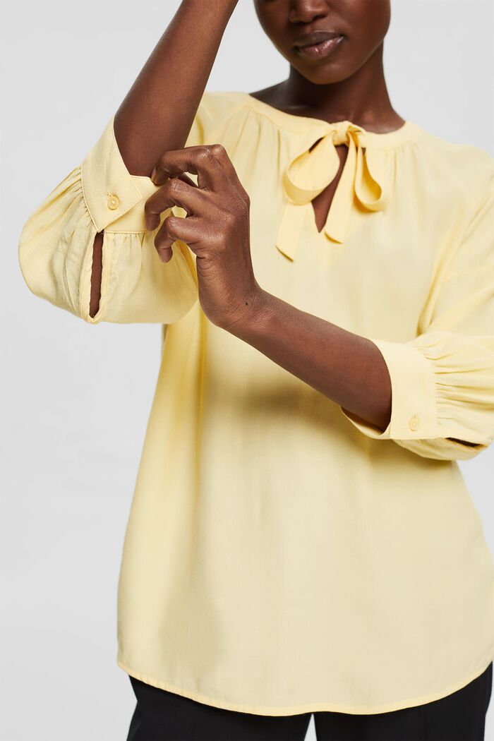 Crêpe blouse with ties, DUSTY YELLOW, detail image number 2