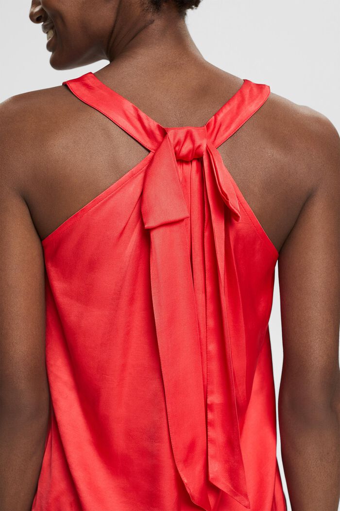 Top in a satin look , RED, detail image number 2