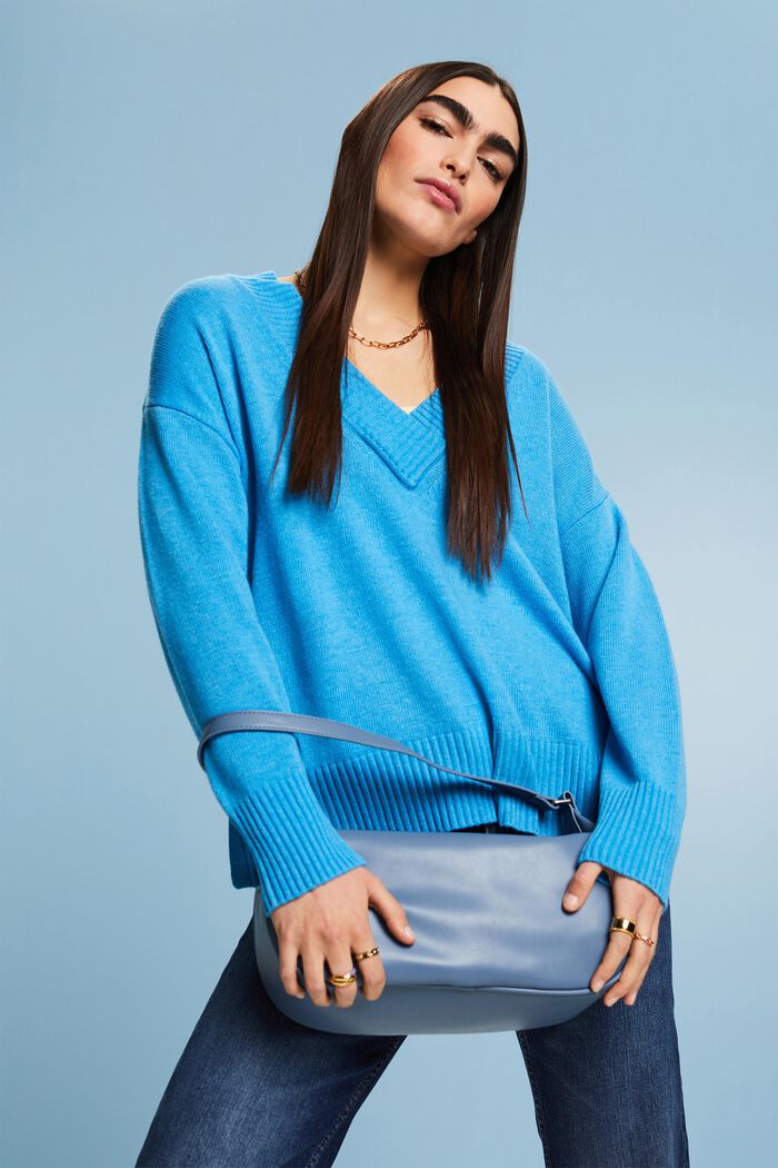 V-Neck Wool-Cashmere Blend Sweater, BLUE, detail image number 4